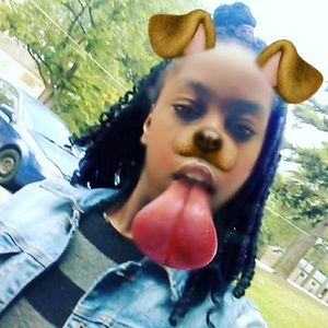 Meet your Posher, Deangela